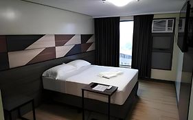 Travelite Hotel Legarda